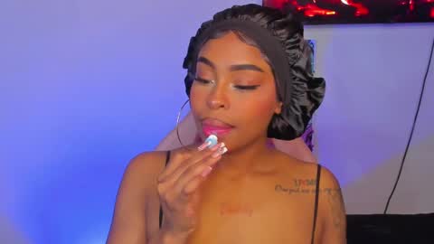 Simone    may online show from March 9, 8:51 am