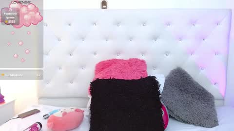 Snapshot of abelladanger_92 chatting on January 15, 7:15 am BELLA online show from January 15, 7:15 am