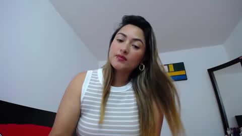 Snapshot of abie_spicy_ chatting on December 22, 2:49 pm ximena online show from December 22, 2:49 pm