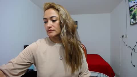 ximena online show from November 20, 1:10 pm