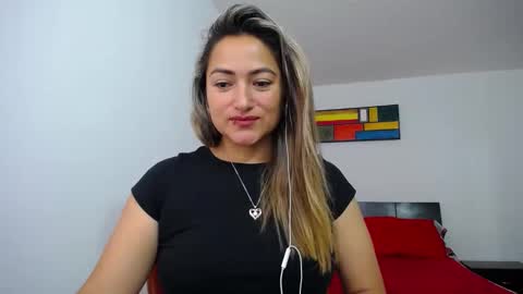 Snapshot of abie_spicy_ chatting on February 19, 12:44 pm ximena online show from February 19, 12:44 pm