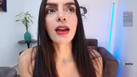 Snapshot of abigail_cruz_ chatting on September 9, 8:53 pm Abigail online show from September 9, 8:53 pm