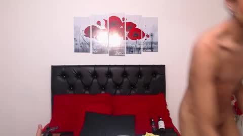 Snapshot of abigail_f00x chatting on September 19, 12:53 pm Abigail online show from September 19, 12:53 pm