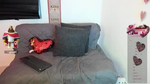 Snapshot of abigail_luna_ chatting on March 6, 4:30 am abi online show from March 6, 4:30 am