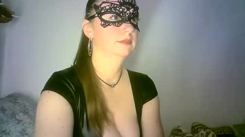 GoldenFish online show from December 11, 5:00 am