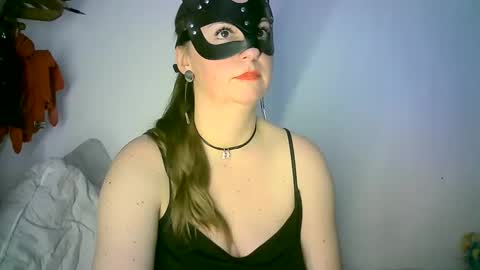 GoldenFish online show from March 2, 1:04 am