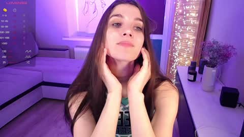 Abigail online show from December 2, 5:30 am