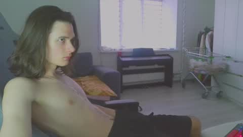 Snapshot of abobus123 chatting on February 8, 11:33 am hi cum in pvt noi extra tip online show from February 8, 11:33 am