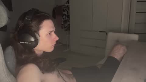 hi  cum in pvt noi extra tip online show from June 27, 6:25 pm