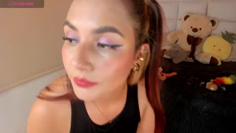 Abril online show from February 4, 8:49 pm