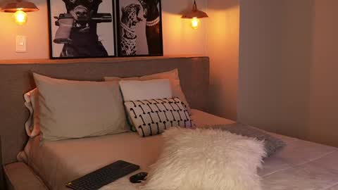 My name is Alexa. Please say hello I like to chat with you. If you have requests please use tip online show from November 12, 11:18 pm