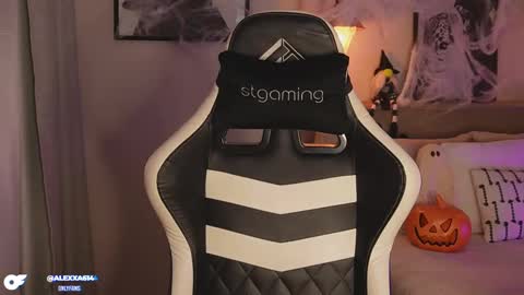 My name is Alexa. Please say hello I like to chat with you. If you have requests please use tip online show from October 9, 1:55 am