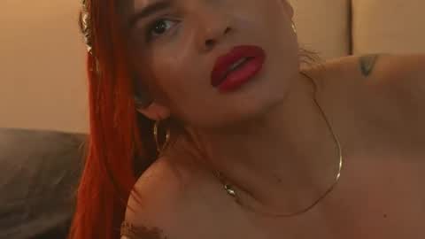 Abril Colls online show from March 7, 10:21 pm