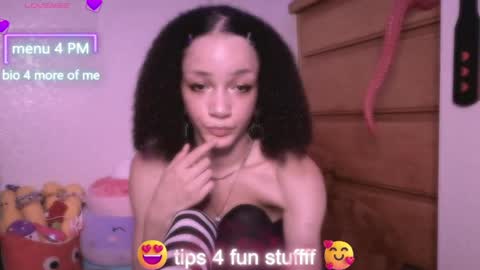 Peach online show from April 17, 3:09 am