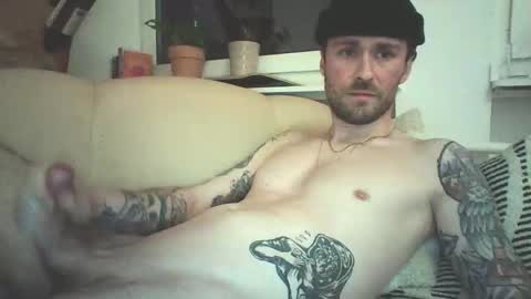 achix2704 online show from March 31, 8:31 pm