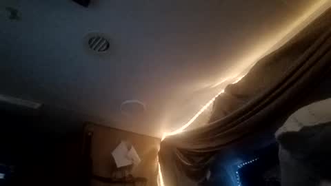 Snapshot of act_right_dub420 chatting on December 4, 4:32 pm act_right_dub420 online show from December 4, 4:32 pm