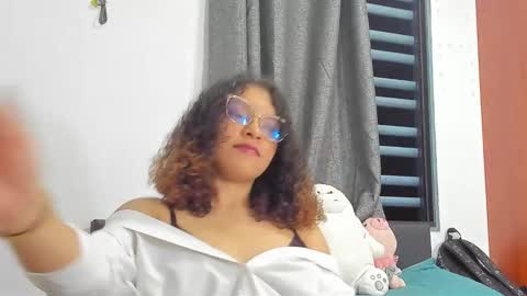  Isa  online show from October 29, 4:03 am