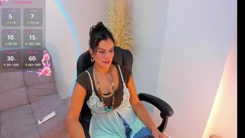 Snapshot of ada_monroe10 chatting on September 11, 2:18 pm online show from September 11, 2:18 pm