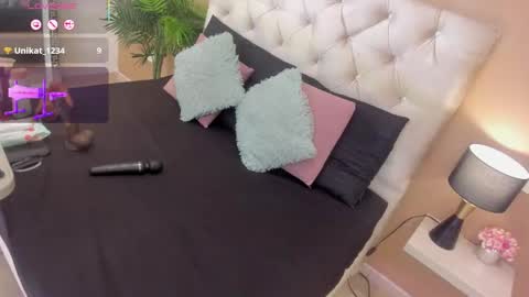 adabenneth online show from February 13, 9:40 pm