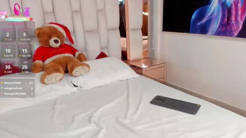 adalinarusell_ online show from December 19, 3:40 pm