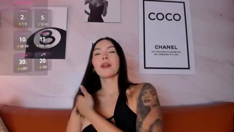 Adalyn Cute online show from June 13, 11:53 am