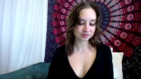 Adalyn online show from December 5, 8:13 am