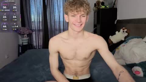 adam_chriss online show from October 19, 9:03 am