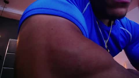 adam_fit19cm online show from April 14, 2:31 pm