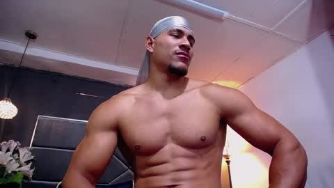 adam_fit19cm online show from November 26, 3:09 pm