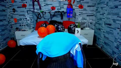 adam hot11 online show from October 10, 11:09 pm