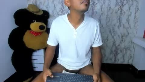 adam_morgan2 online show from February 24, 6:33 pm