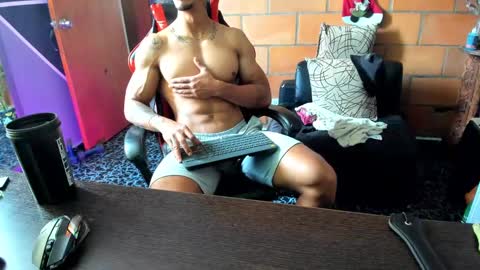 Snapshot of adam_valencia chatting on January 26, 5:02 pm Adam Valencia online show from January 26, 5:02 pm