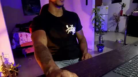 Adam Valencia online show from March 1, 4:06 am