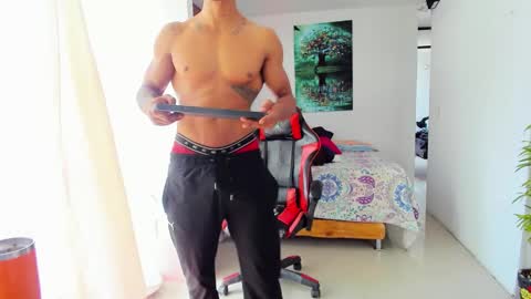 Adam Valencia online show from October 17, 4:44 pm