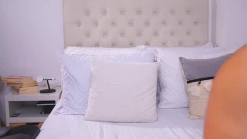 Adan Johns online show from March 12, 3:18 pm