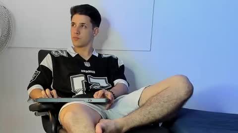 adan online show from February 21, 12:05 am