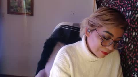 adan_romanoff online show from May 28, 7:06 am