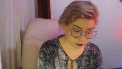 adan_romanoff online show from April 8, 7:33 am