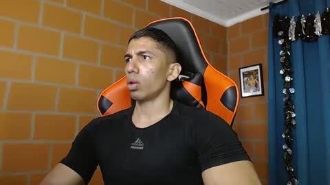 Adan Sin online show from February 17, 3:33 pm