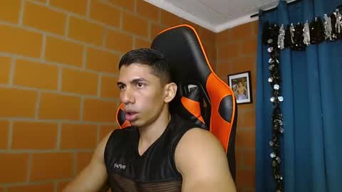 Adan Sin online show from February 5, 4:14 pm