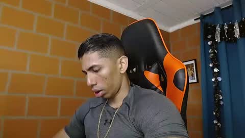 Adan Sin online show from February 18, 3:31 pm