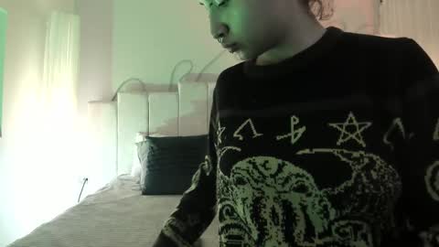 Snapshot of adeelinee chatting on March 11, 7:58 pm Ade online show from March 11, 7:58 pm