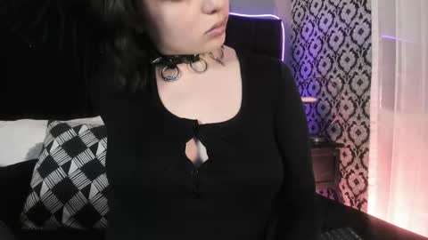 Ade  online show from February 4, 7:51 pm