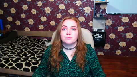 Snapshot of adel_redhead_ chatting on December 3, 12:19 am Adel online show from December 3, 12:19 am