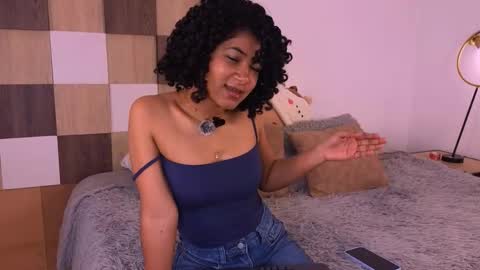 Andrea online show from December 19, 12:33 pm