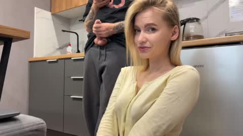 Adele Nick online show from April 13, 3:44 am