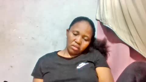 adelealy online show from June 16, 2:26 am