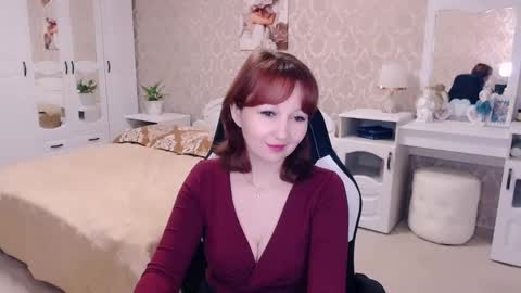 Snapshot of adelemoran chatting on March 7, 8:33 pm AdeleMoran online show from March 7, 8:33 pm