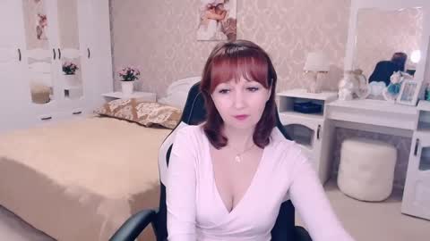 Snapshot of adelemoran chatting on January 24, 9:04 pm AdeleMoran online show from January 24, 9:04 pm