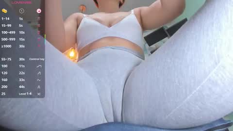 adelinaconte1 online show from October 7, 12:23 pm